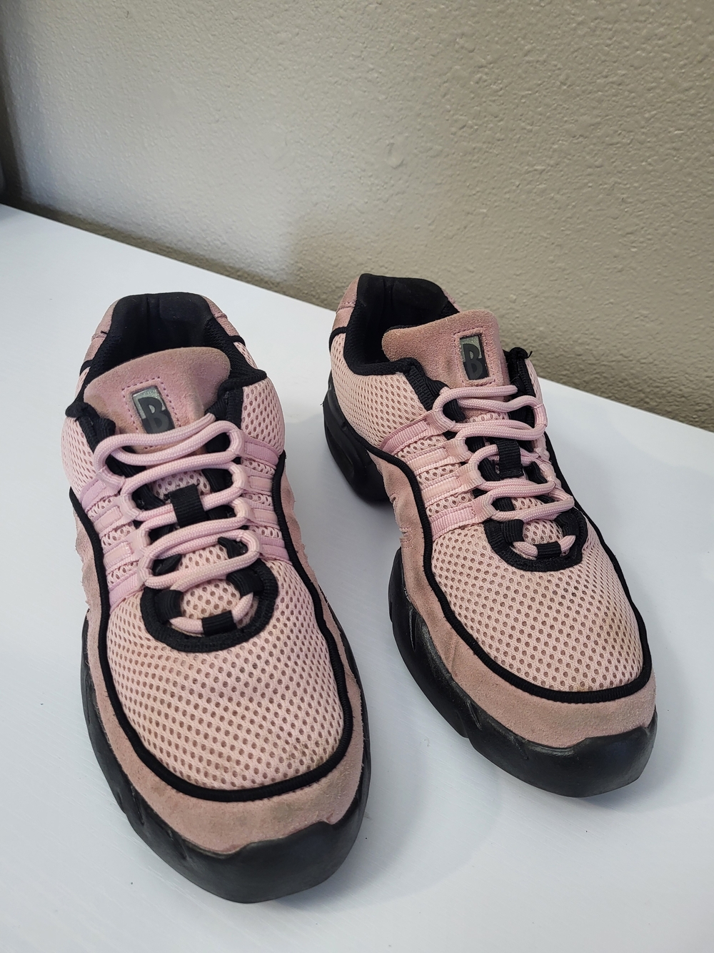 Bloch Girls Pink & Black Mesh Dance Sneakers Size 10